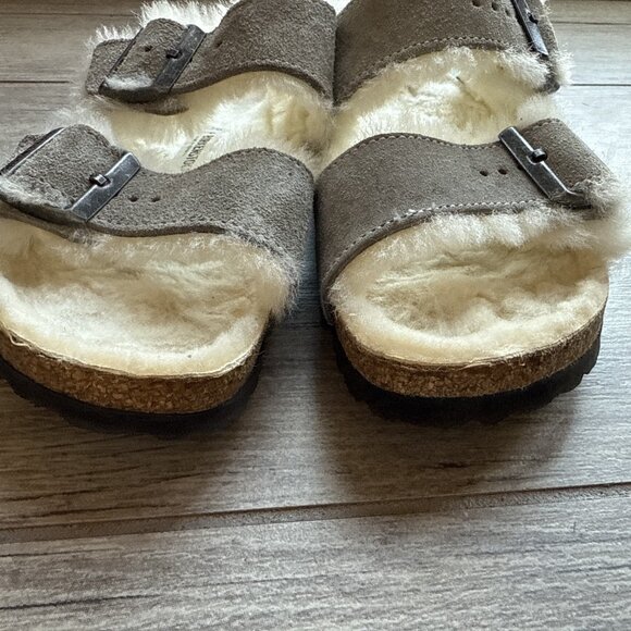 Women’s Birkenstock Arizona Shearling in Stone, Size 37 Medium/Narrow - Picture 4 of 7